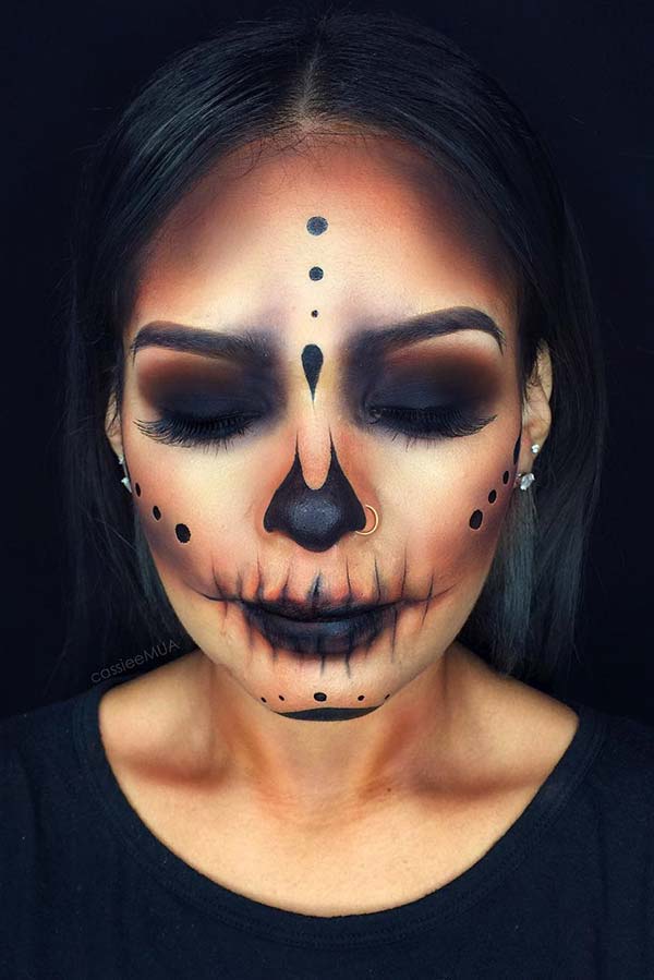 Simple Black Skeleton Makeup