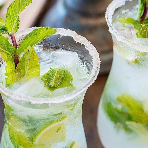 Mint Ice Tea Mojito Summer Cocktails for a Crowd 
