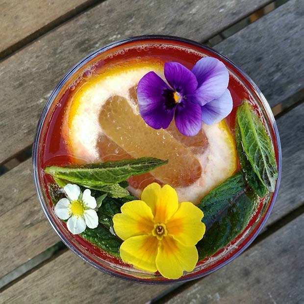 Summer Floral Punch for Girly and Delicious Summer Cocktails