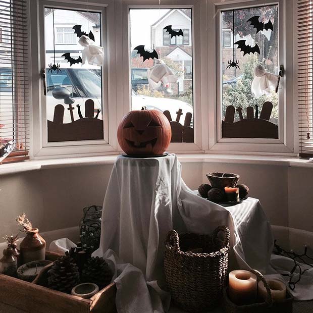Spooky Pumpkin Display for DIY Halloween Decor 