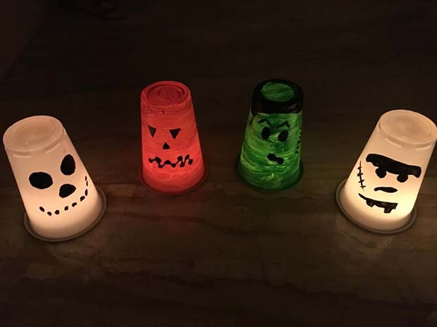 Creative Painted Cups for DIY Halloween Decor 
