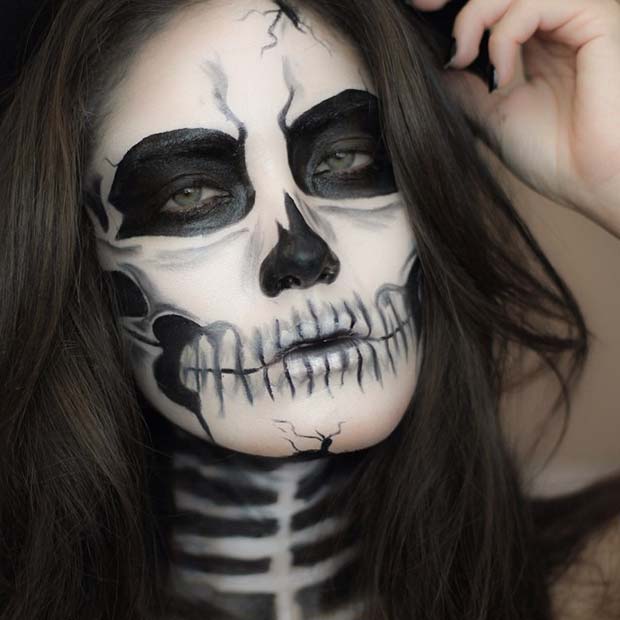 Spooky Skeleton for Creepy Halloween Makeup Ideas 
