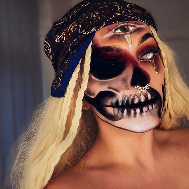 Scary Fortune Teller for Creepy Halloween Makeup Ideas 