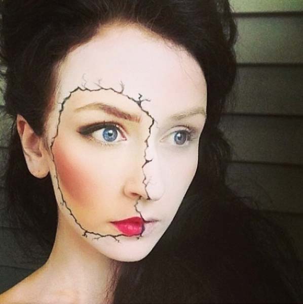 Cracked Face Makeup for Easy Halloween Makeup Ideas