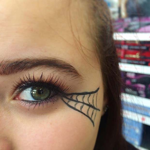 Spider Web Eyeliner for Easy Halloween Makeup Ideas