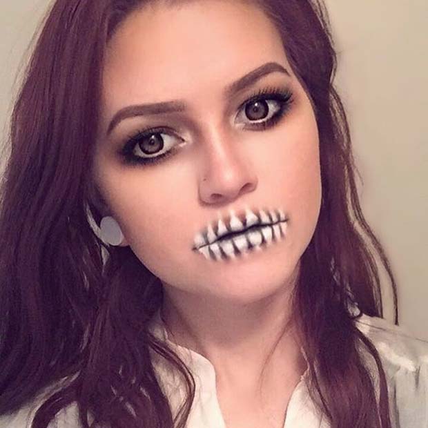 Simple Skull Makeup for Easy Halloween Makeup Ideas