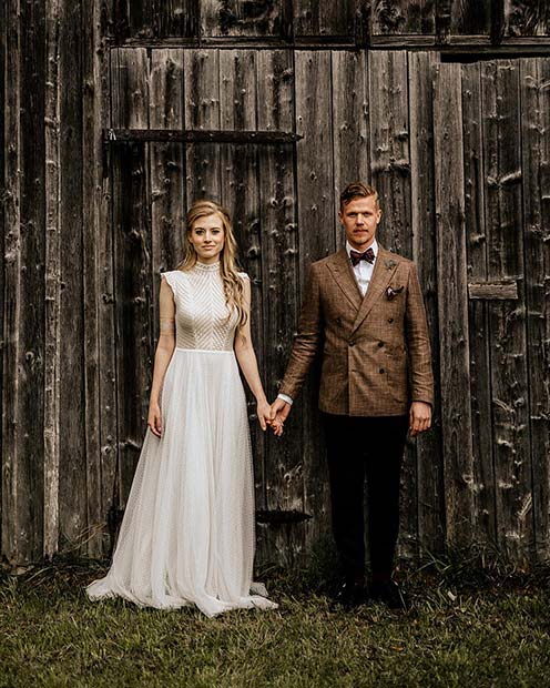 Bride and Groom Styling Ideas for Rustic Wedding Ideas