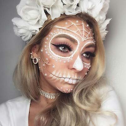 Pretty Day of the Dead Skeleton for 23 Pretty Halloween Makeup Ideas