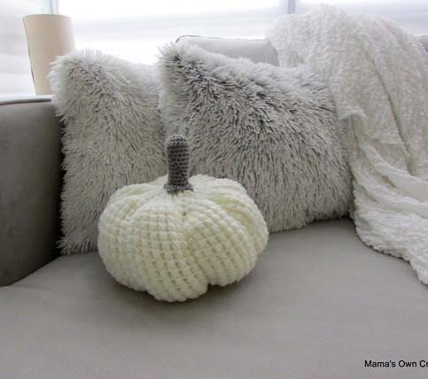 Cute Crochet Pumpkin for Fall Home Decor Ideas