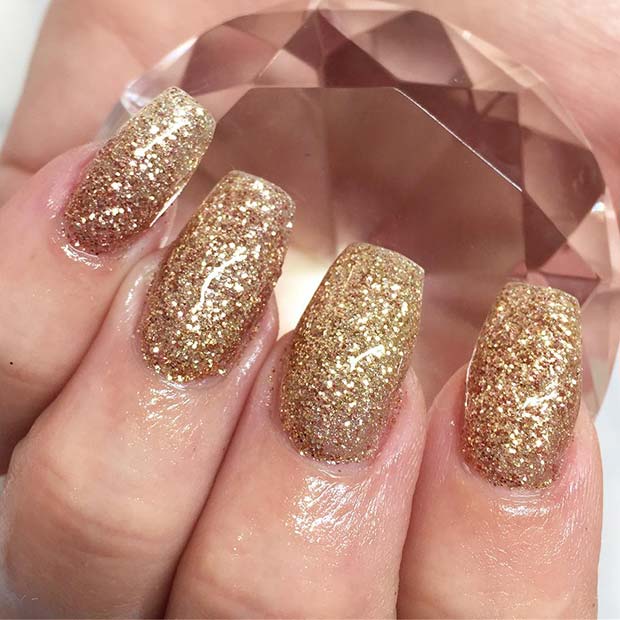 Glam Gold Glitter Nails for Winter Nail Ideas