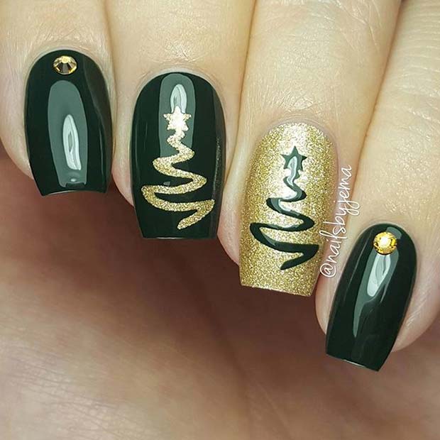 Green and Gold Creative Christmas Nails