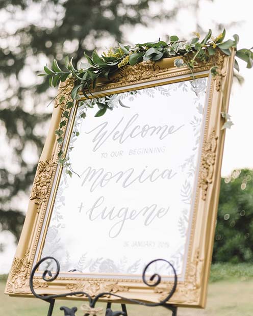 Creative Welcome Mirror Wedding Sign