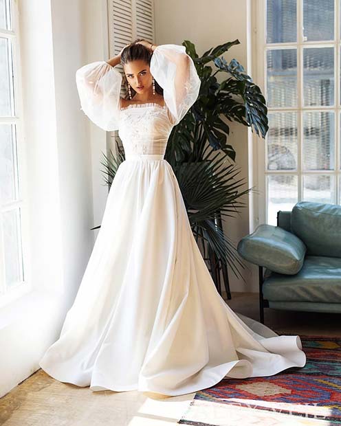 Elegant Traditional Wedding Dress