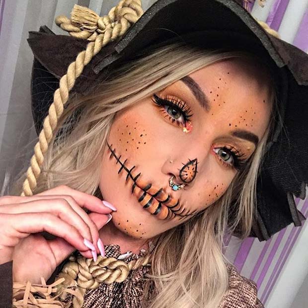 Pretty Scarecrow Makeup Idea for Halloween