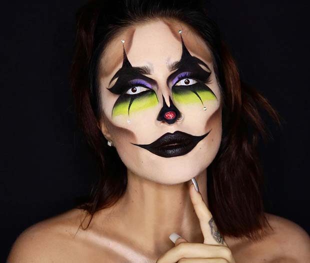 Creepy Clown Makeup for Halloween 