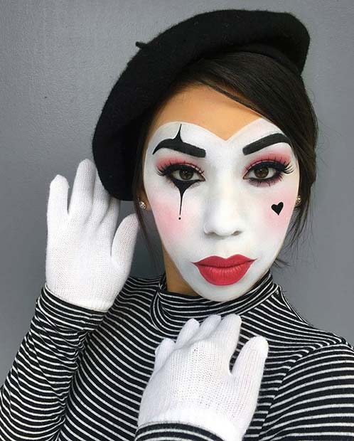 Cute Mime Makeup and Costume Idea for Women