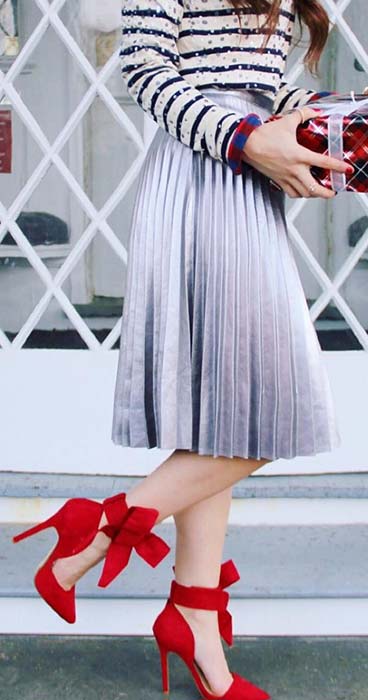 Pretty Midi Pleated Skirt Outfit Idea