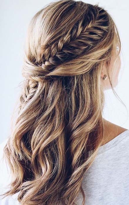 Loose Waves and a Fishtail Braid
