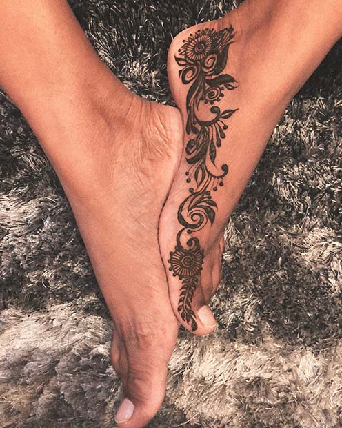Henna Foot Design