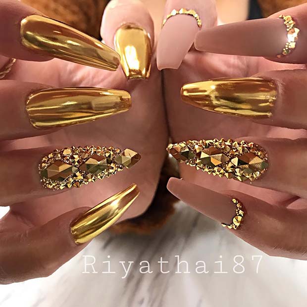 Statement Gold Chrome and Matte Nails