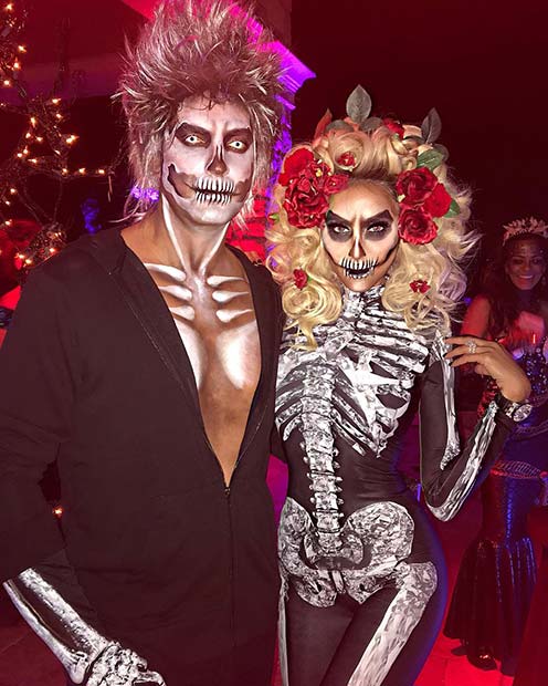 Scary Skeletons Couples Costume Idea 