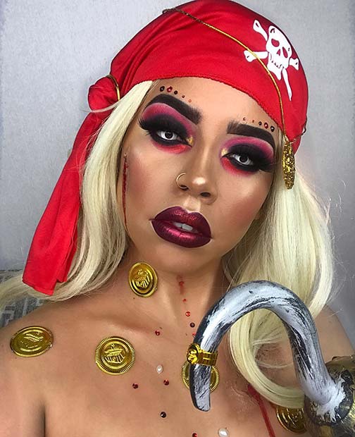 Glam Pirate Makeup Idea