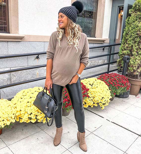 Fall Outfit Idea for Pregnant Women 