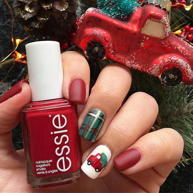 Beautiful and Unique Christmas Nail Art