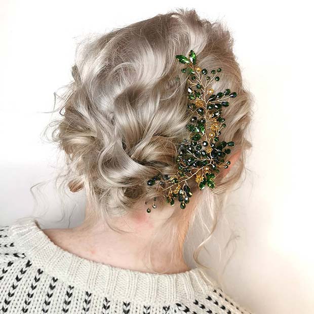 Glam Christmas Hairstyle