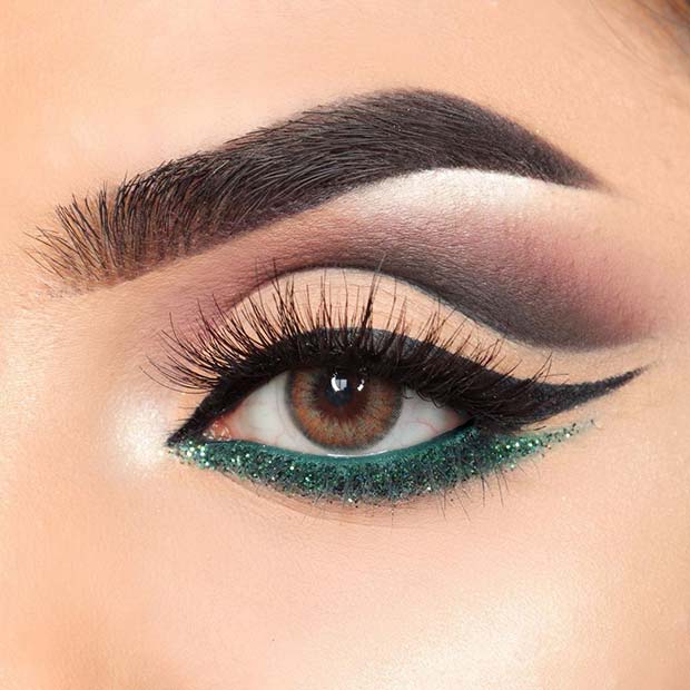 Classic Eyeliner with a Flash of Green