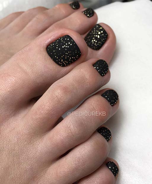 Black and Gold Toe Nail Design