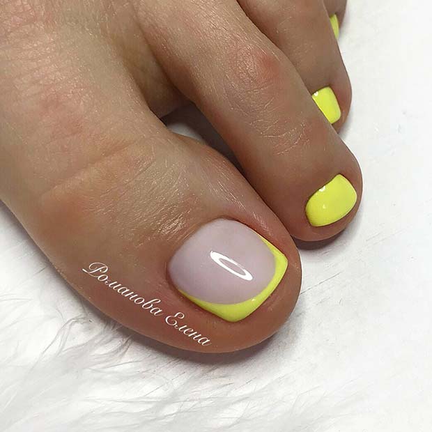 Summery Neon Yellow Toe Nails