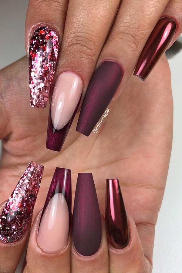 Maroon Coffin Nail Design for Fall