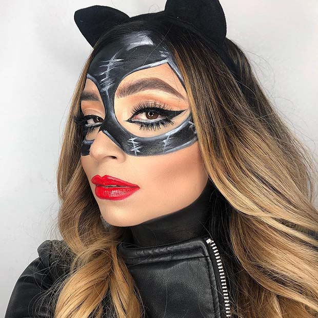 Sexy Catwoman Makeup Idea